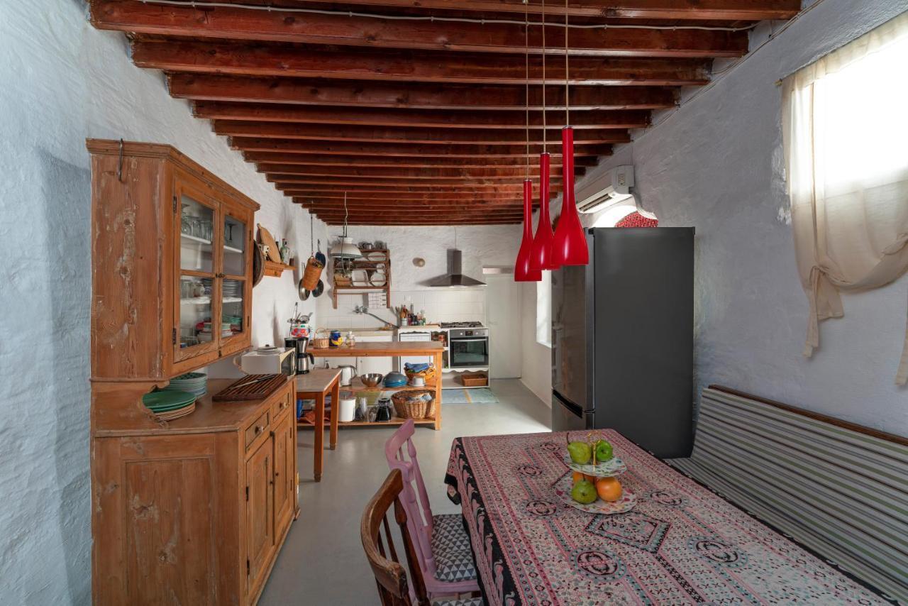 Вилла Casa Angelina Lindian House With Large Garden Линдос Экстерьер фото